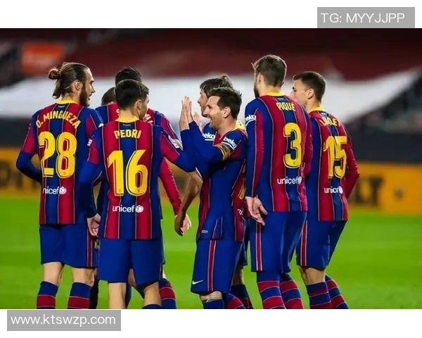 埃因霍温与巴萨激战全场精彩回顾11月28日赛事分析与亮点总结